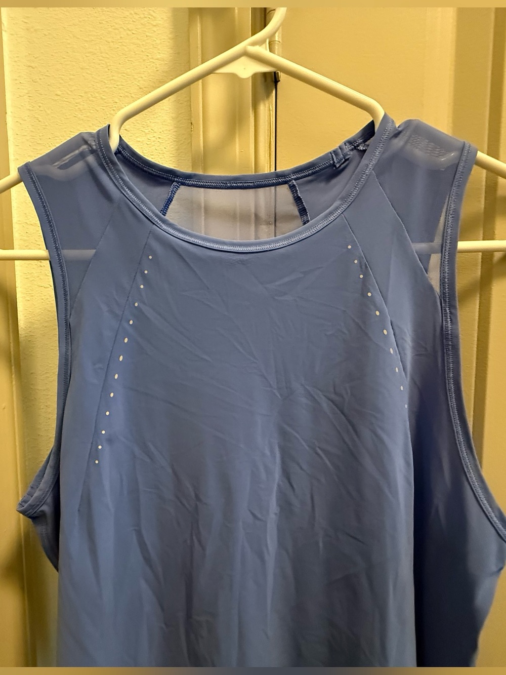 Lululemon Cropped Sculpt Tank